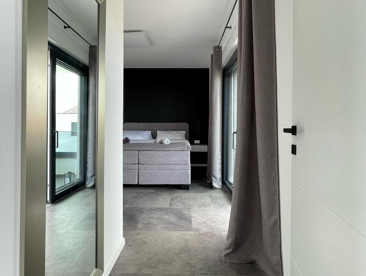 Villa Mila วรซี ภายนอก รูปภาพ